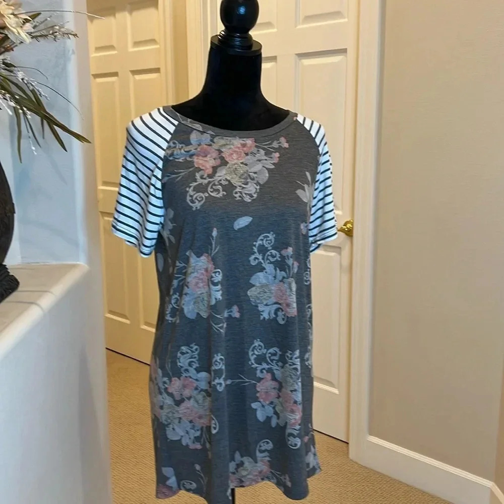 New Pink Blush Floral Maternity Tee